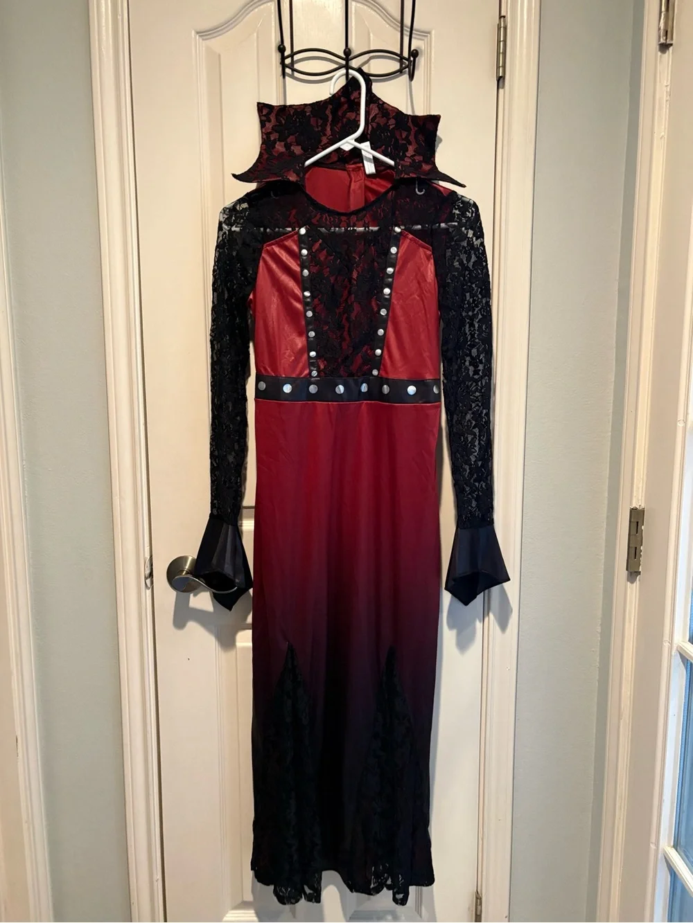 Girls' Halloween Dark Countess Costume